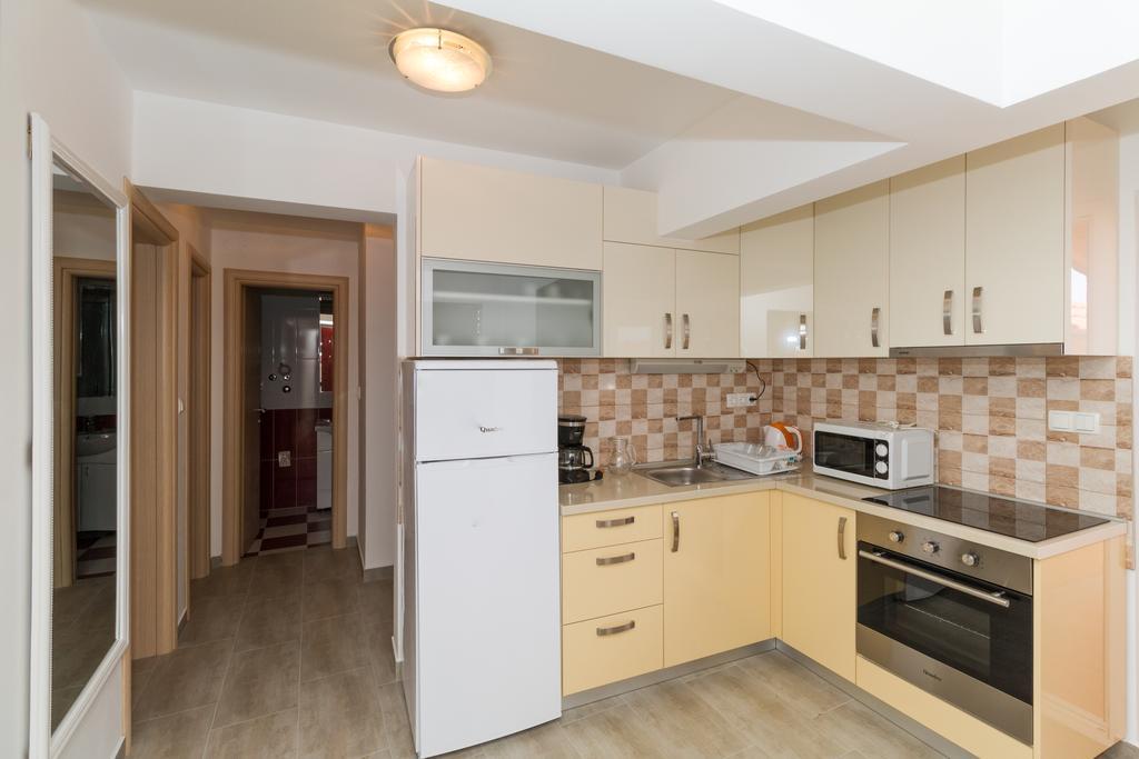 Apartments Villa-Ines Center Водице Екстериор снимка