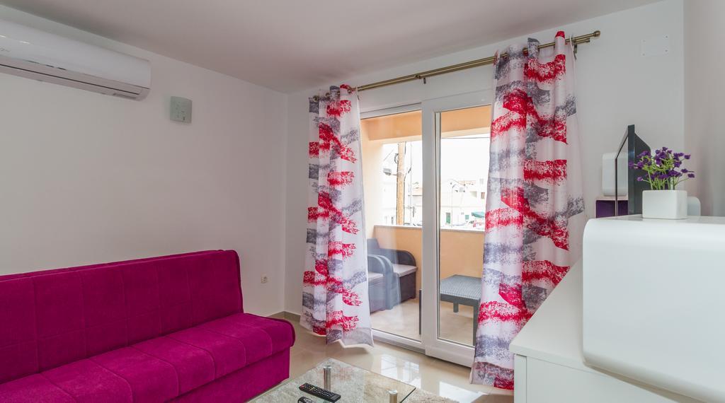 Apartments Villa-Ines Center Водице Екстериор снимка