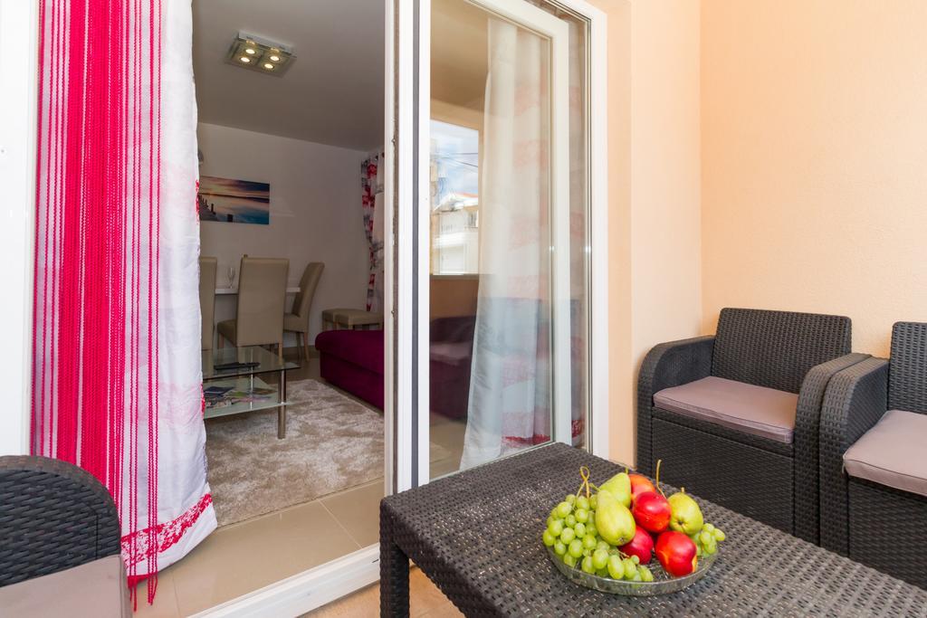 Apartments Villa-Ines Center Водице Екстериор снимка