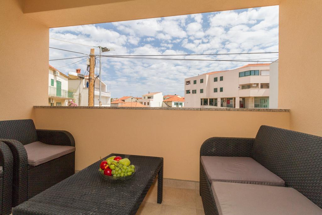 Apartments Villa-Ines Center Водице Екстериор снимка