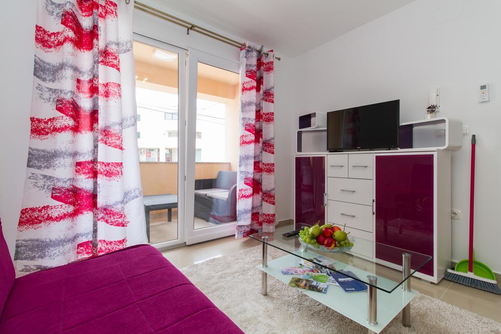 Apartments Villa-Ines Center Водице Екстериор снимка